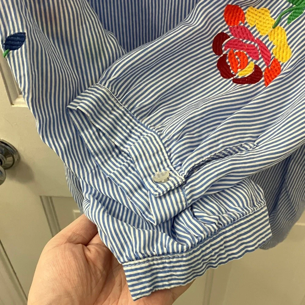 Embroidered floral white Blue Striped longsleeve Women's Top size L Artisan NY - Picture 4 of 14